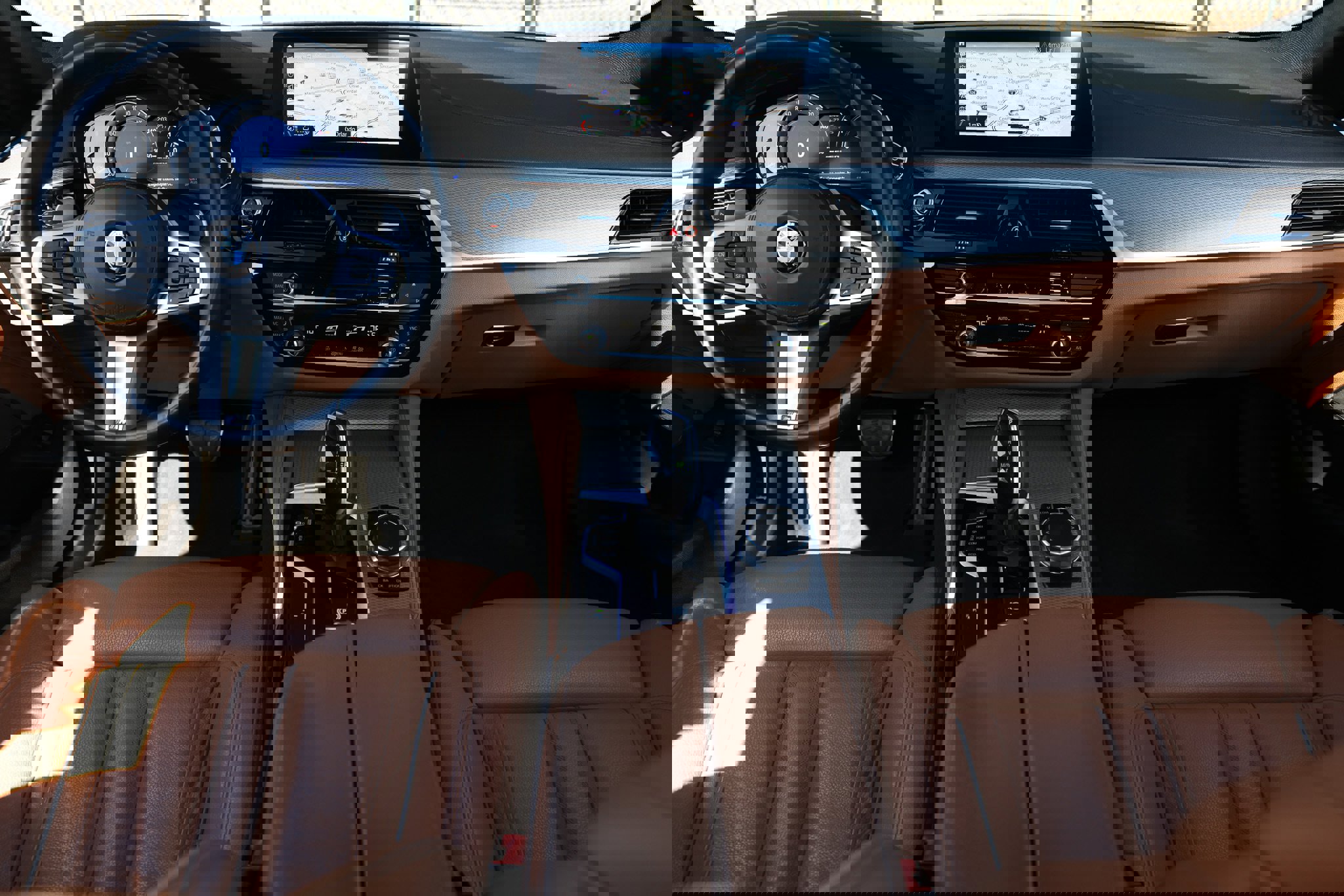 Used 2019 BMW M550i xDrive image 2