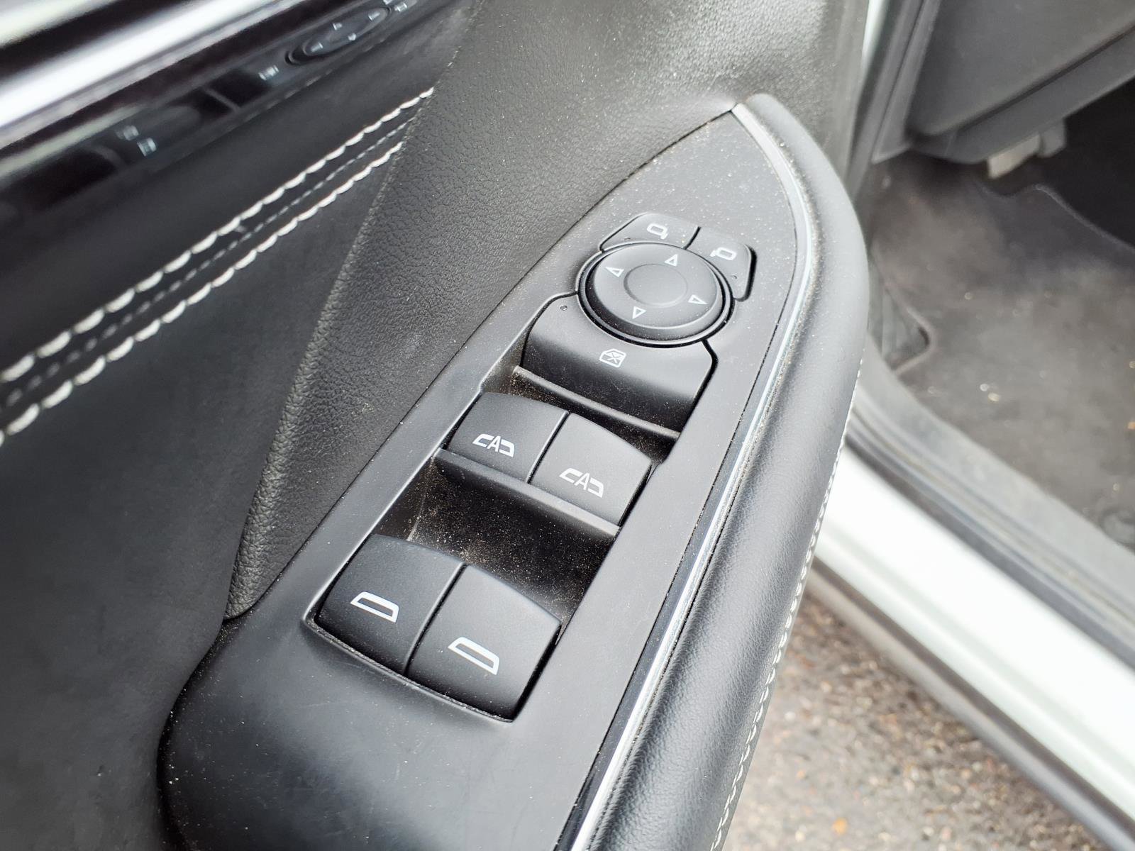 Used 2023 Buick Envision Preferred image 19