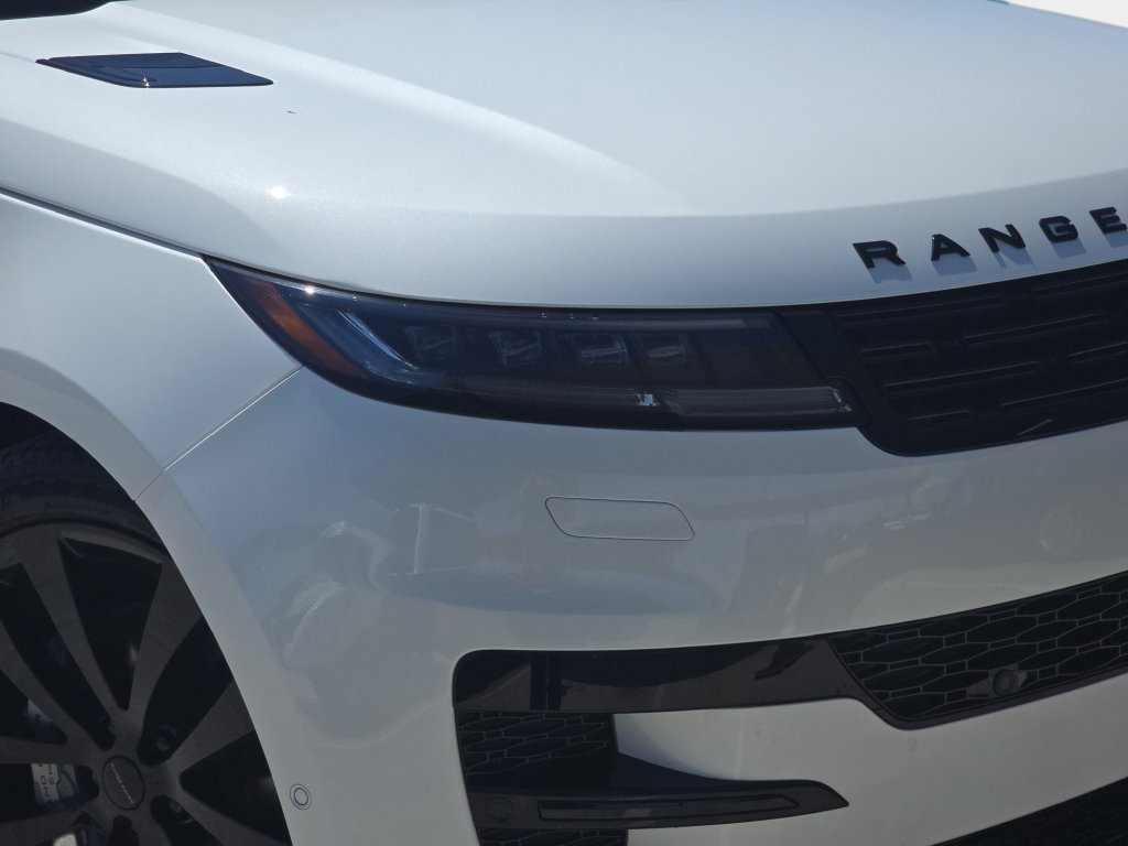 New 2026 Land Rover Range Rover Sport Dynamic SE AWD/4WD image 33