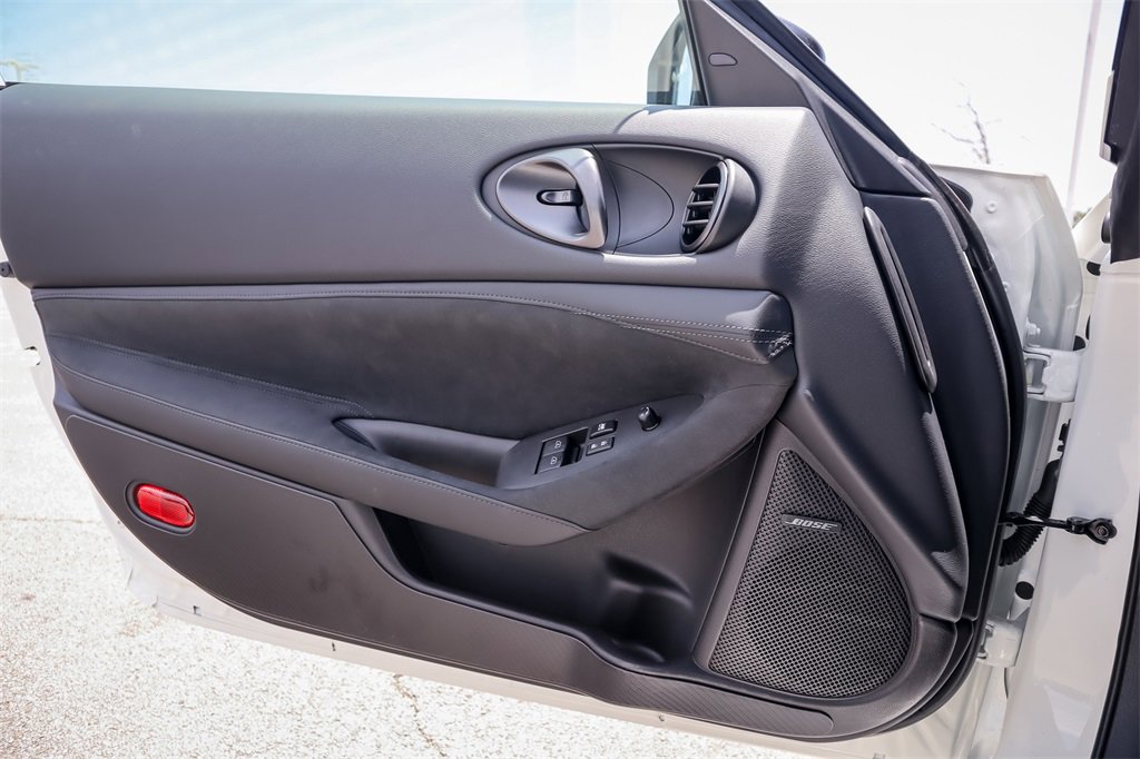 New 2025 Nissan Z NISMO w/ Floor Mat Package image 17
