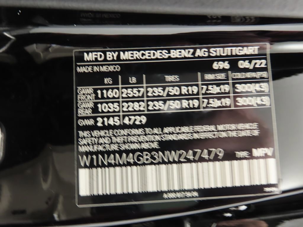 Used 2022 Mercedes-Benz GLB 250 image 32