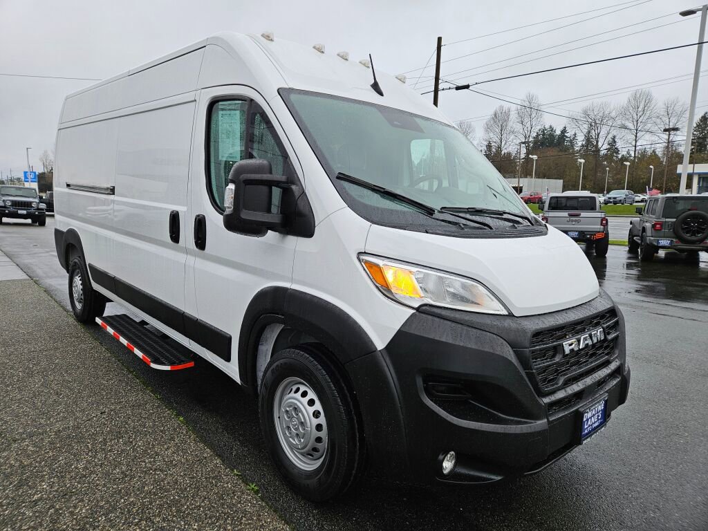 Used 2025 RAM ProMaster 2500 w/ Convenience Group image 7