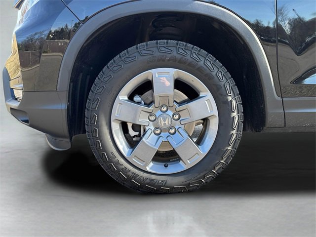 Certified 2025 Honda Ridgeline TrailSport image 4