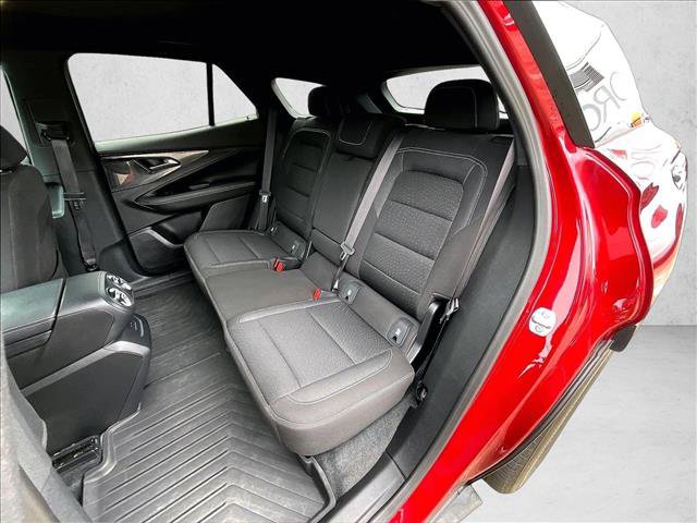 Used 2025 Chevrolet Blazer EV LT AWD/4WD image 28