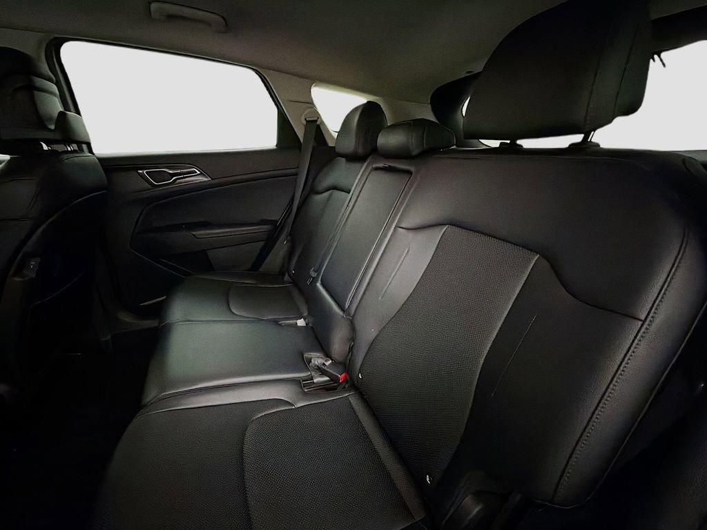 Used 2023 Kia Sportage EX image 26