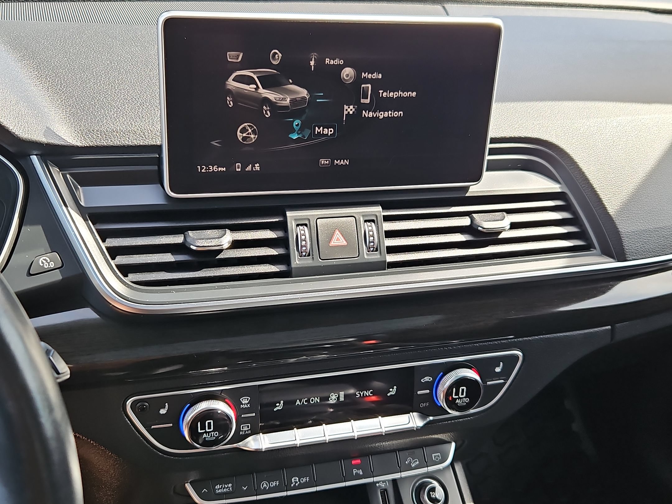 Used 2018 Audi Q5 Prestige w/ Prestige Package AWD/4WD image 21