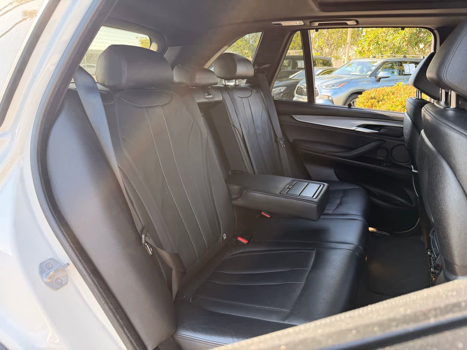 Used 2015 BMW X5 xDrive50i AWD/4WD image 11