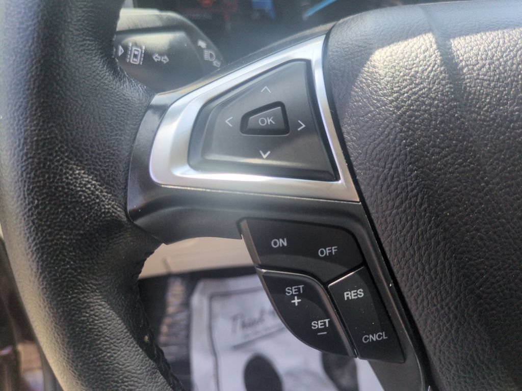 Used 2024 Ford Edge Titanium AWD/4WD image 17