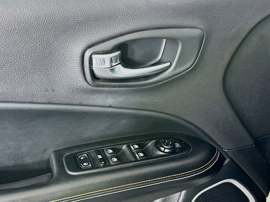 Used 2017 Jeep Compass Latitude image 21