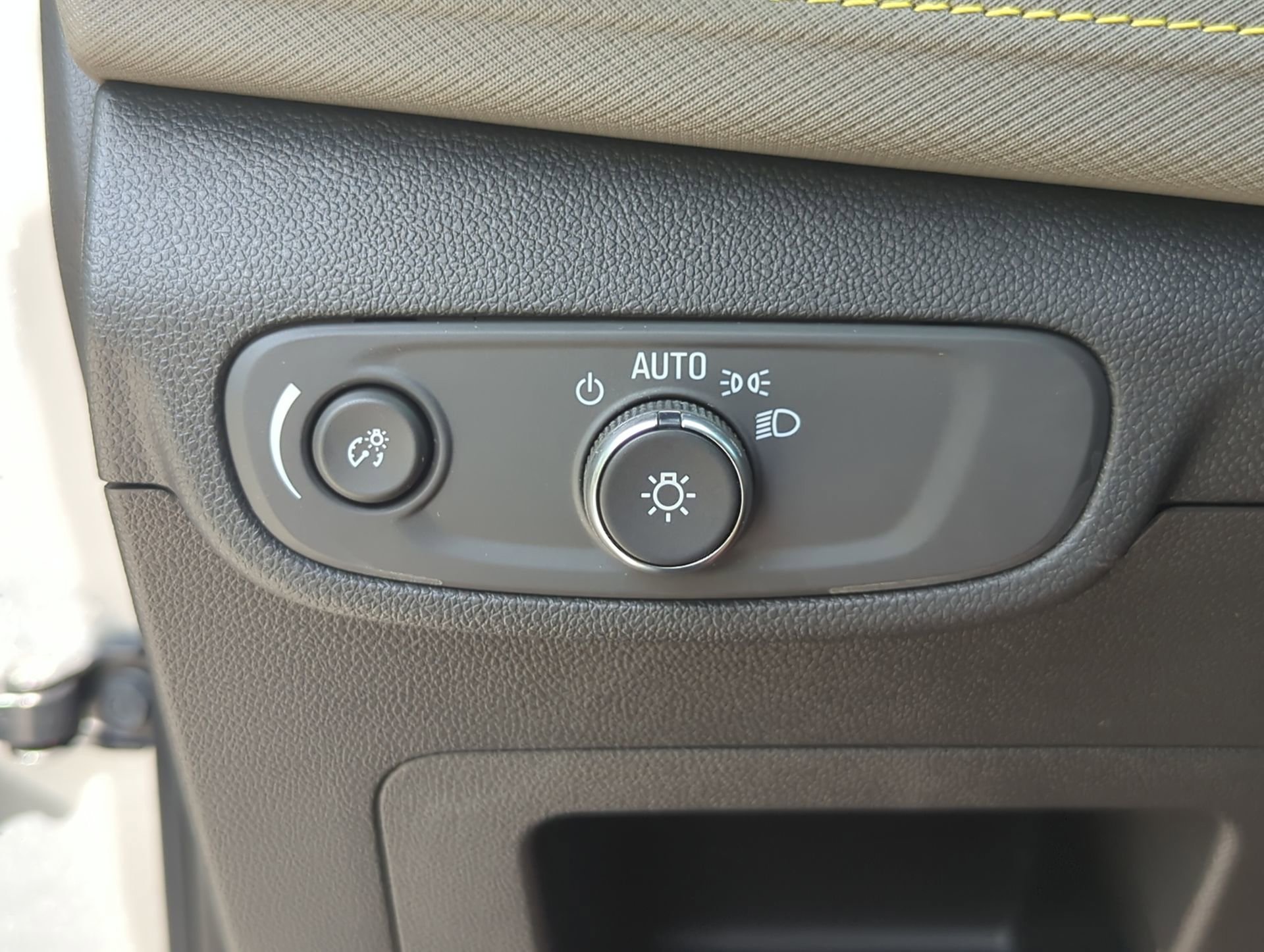 Used 2024 Chevrolet TrailBlazer ACTIV w/ Convenience Package AWD/4WD image 64