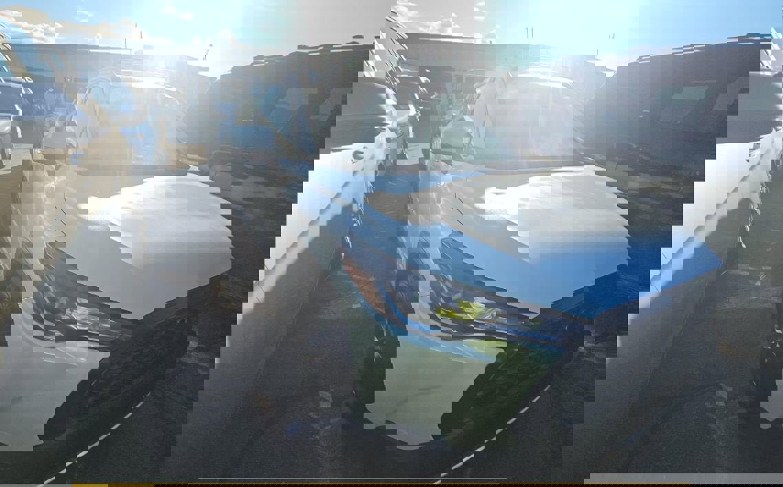 Used 2022 Toyota Corolla Cross LE image 2