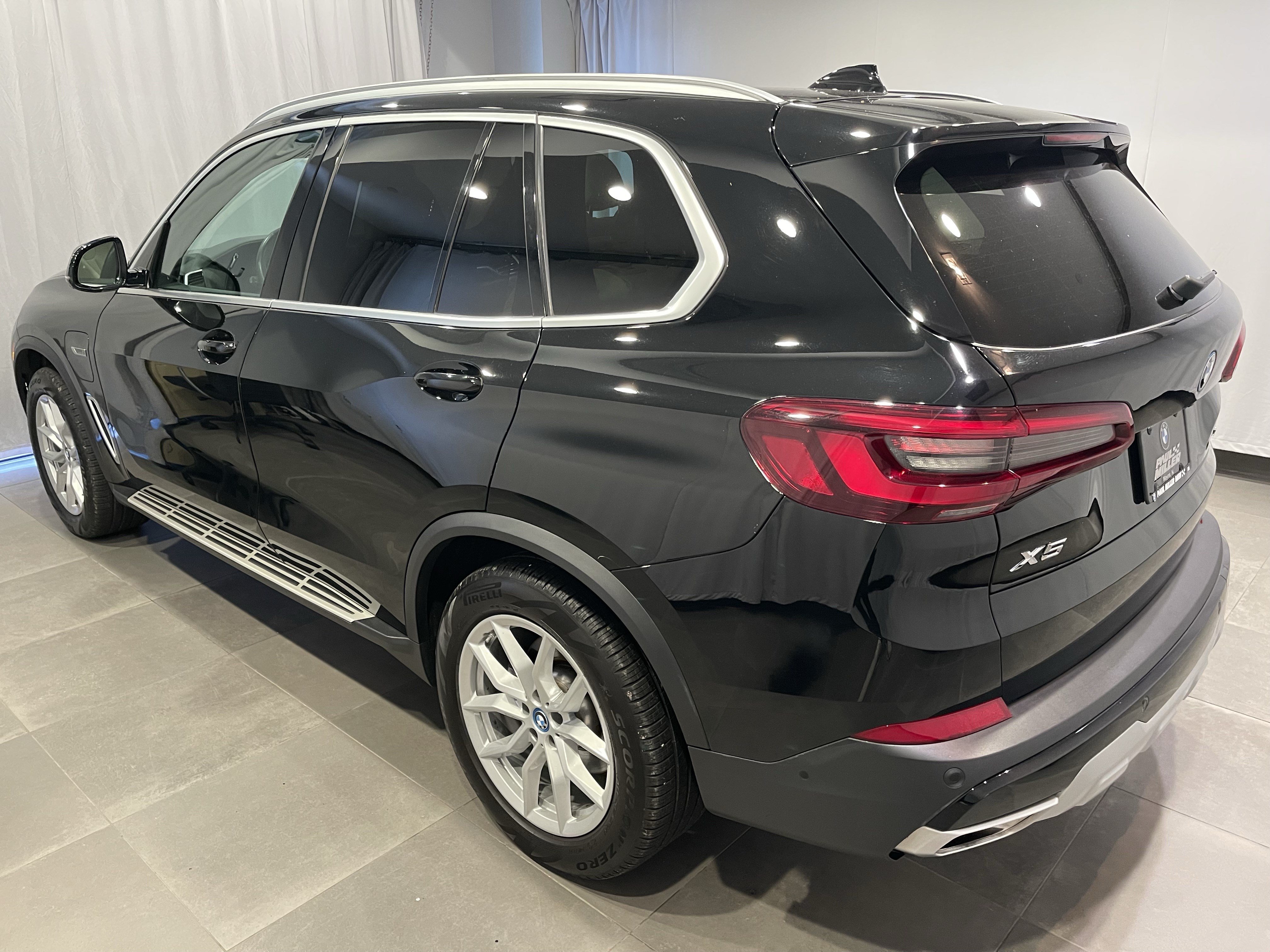 Used 2022 BMW X5 xDrive45e w/ Executive Package AWD/4WD image 4