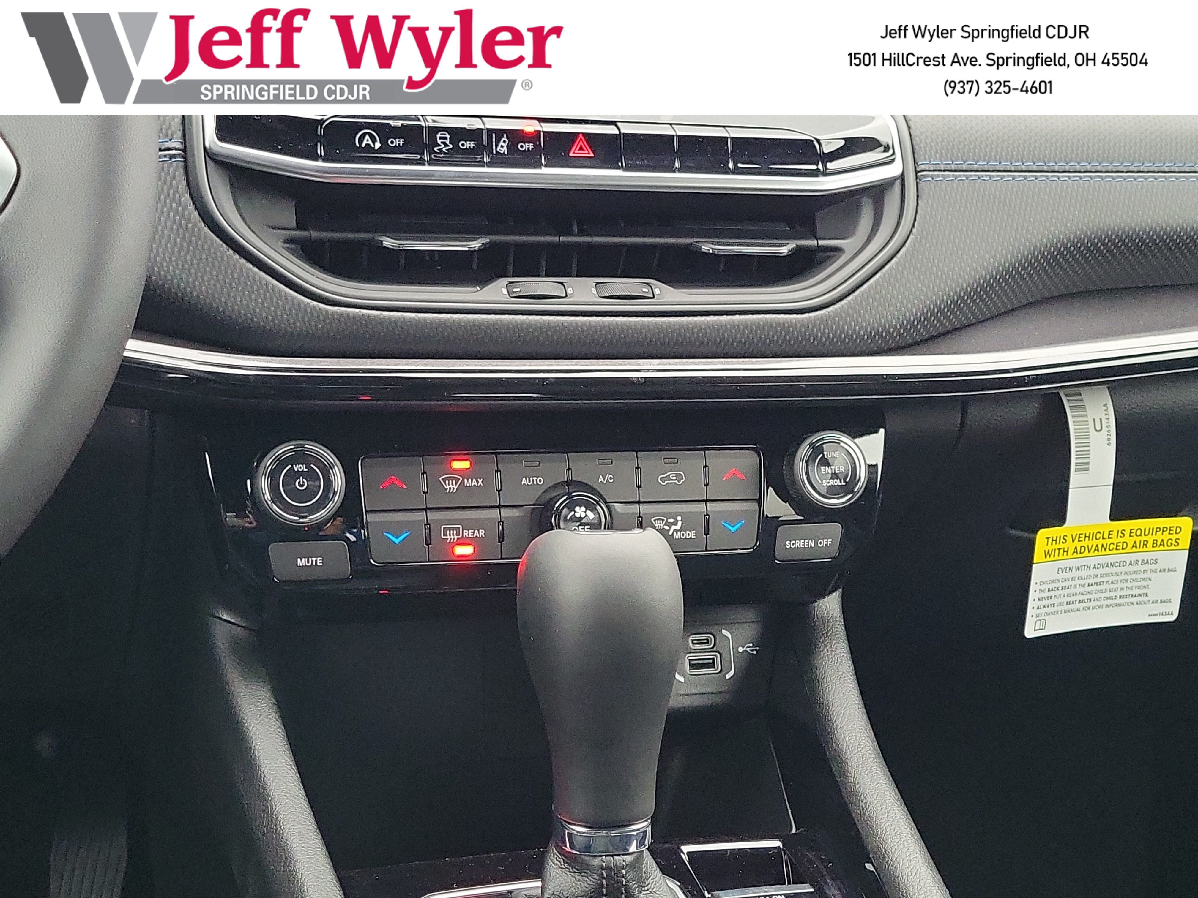 New 2026 Jeep Compass Latitude AWD/4WD image 12