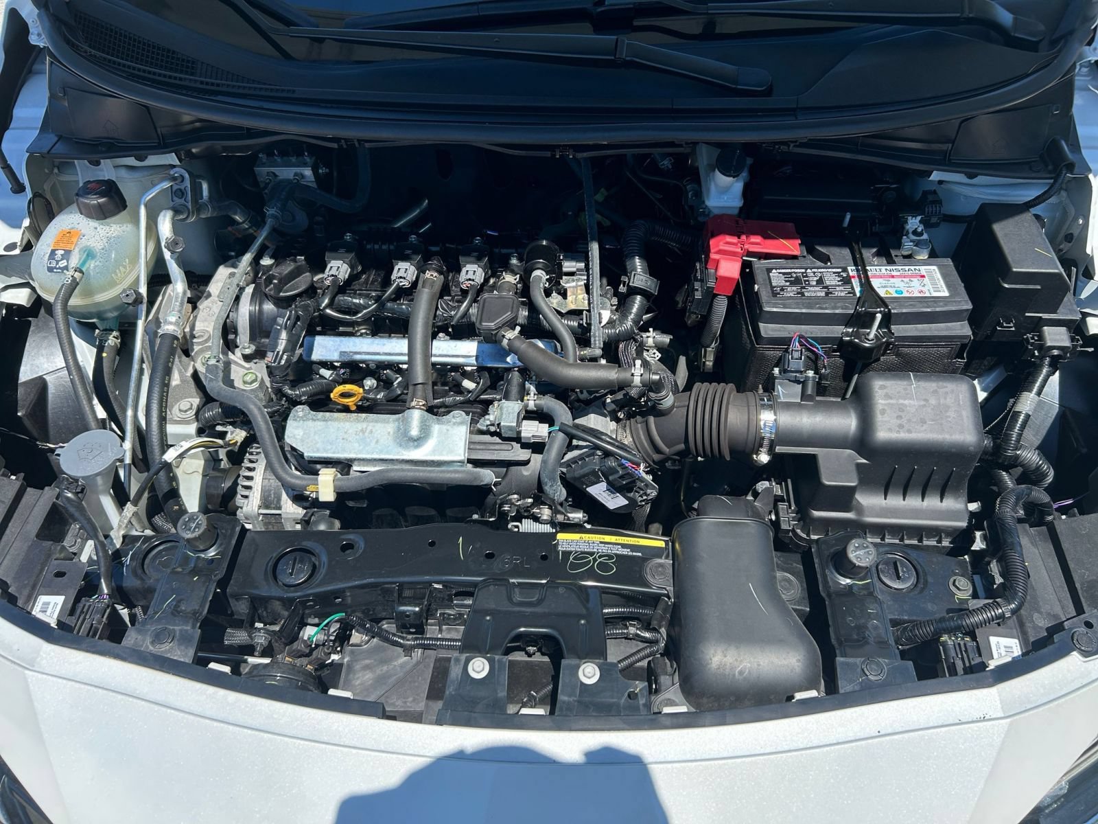 Used 2025 Nissan Versa SV FWD image 22