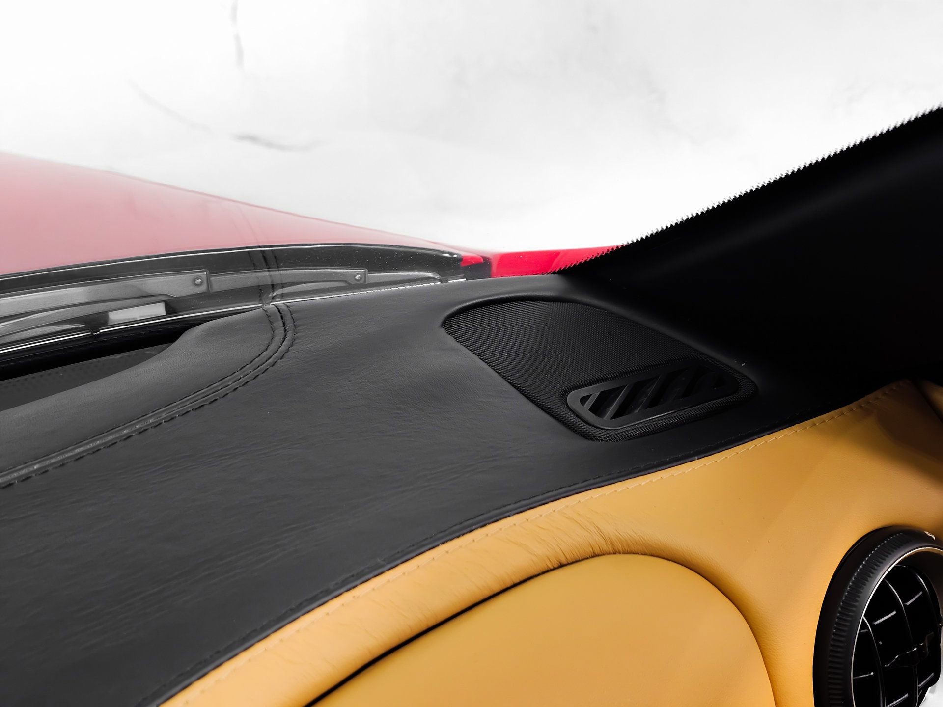 Used 2002 Ferrari 575M Maranello RWD image 64