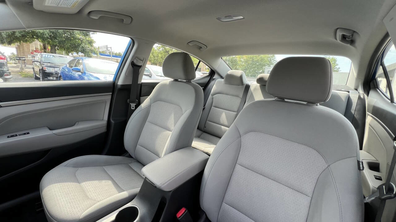 Used 2017 Hyundai Elantra SE w/ SE A/T Tech Package 03 image 13