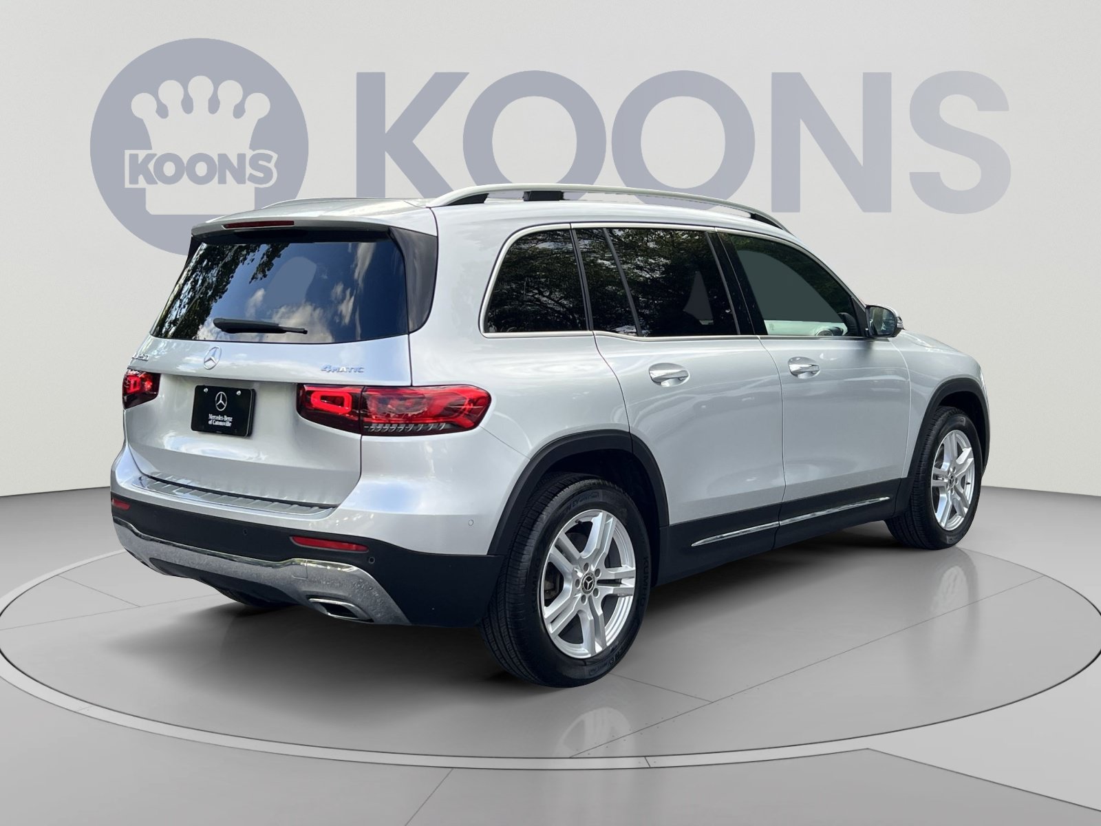 Used 2022 Mercedes-Benz GLB 250 4MATIC image 11