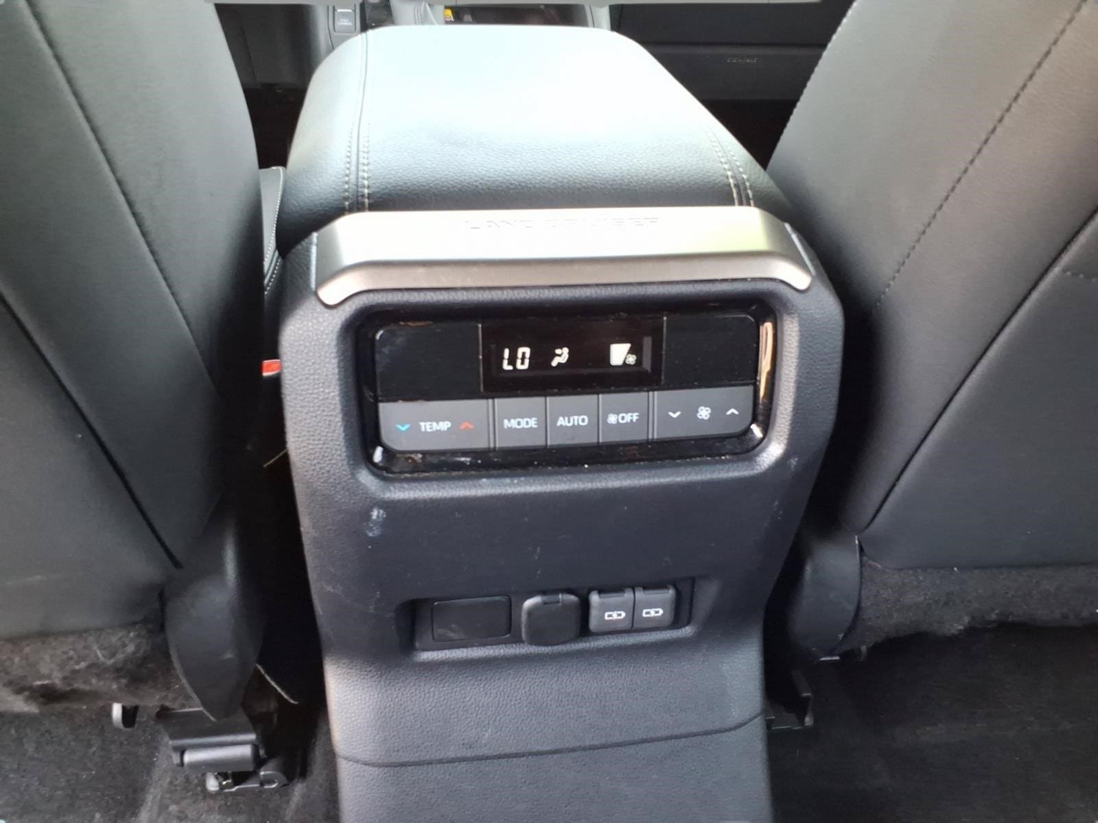 Used 2024 Toyota Land Cruiser w/ Premium Package AWD/4WD image 10