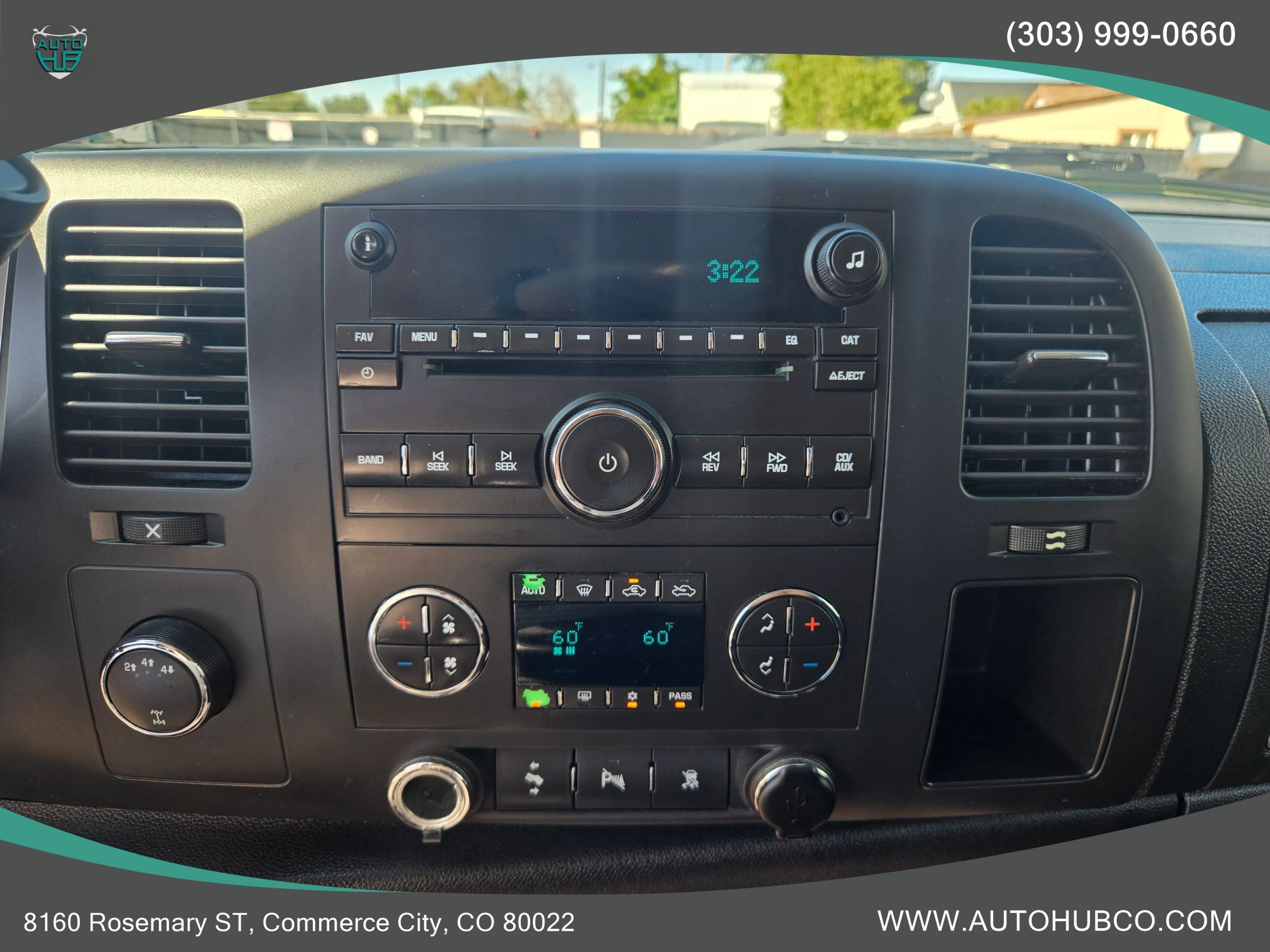Used 2010 Chevrolet Silverado 2500 LT w/ Interior Plus Package AWD/4WD image 14