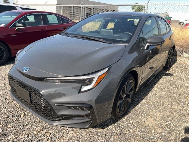 Used 2025 Toyota Corolla SE w/ SE Premium Package AWD/4WD image 1