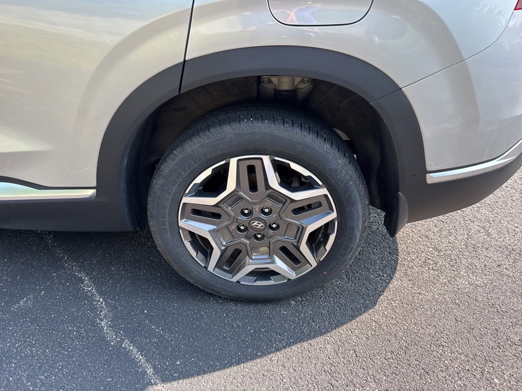 Used 2023 Hyundai Santa Fe Limited image 13