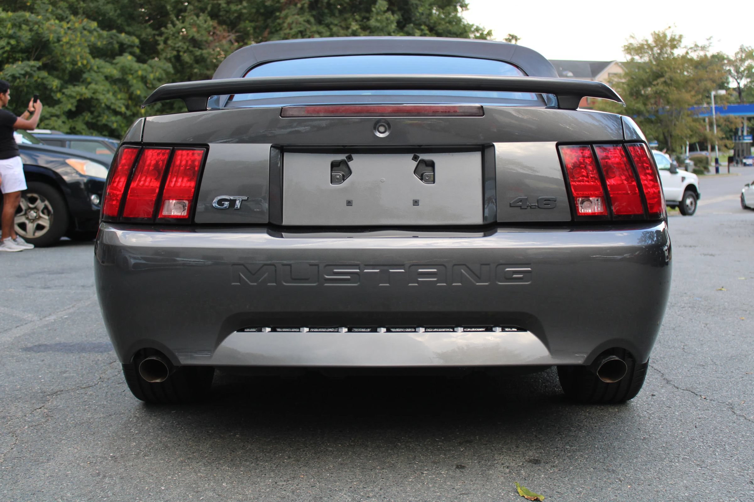 Used 2004 Ford Mustang GT RWD image 7