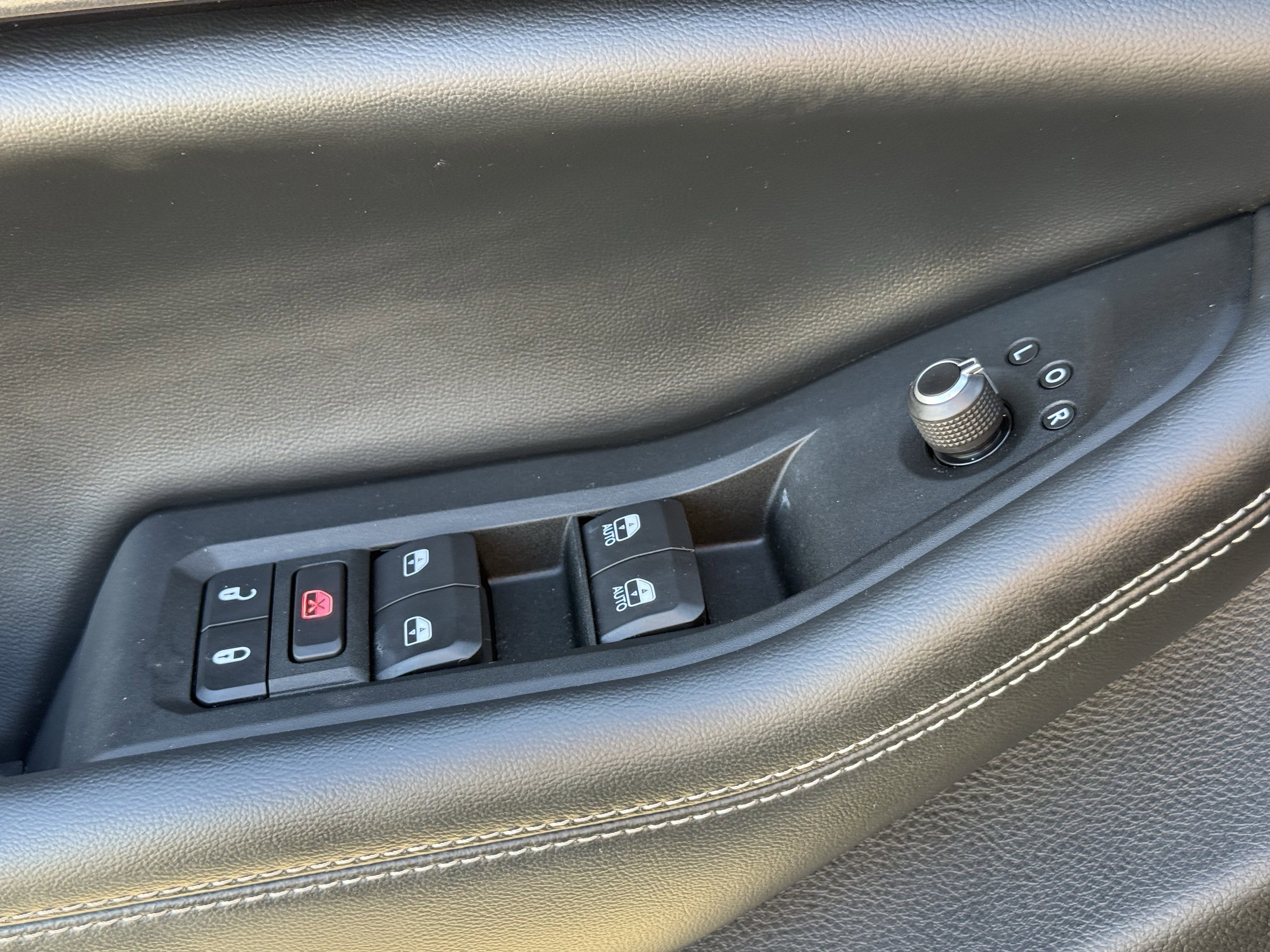 Used 2023 Jeep Grand Cherokee Altitude image 26