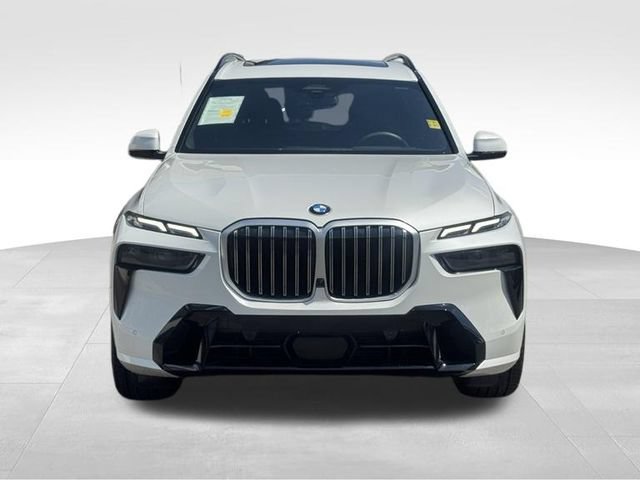 Certified 2025 BMW X7 xDrive40i w/ M Sport Package AWD/4WD image 13