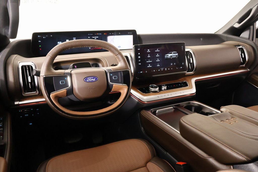 Used 2025 Ford Expedition Max King Ranch image 2