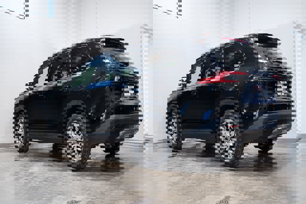 Certified 2025 Toyota Grand Highlander AWD image 7