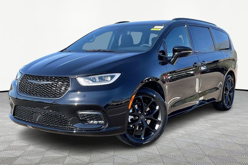 New 2026 Chrysler Pacifica Select FWD image 2