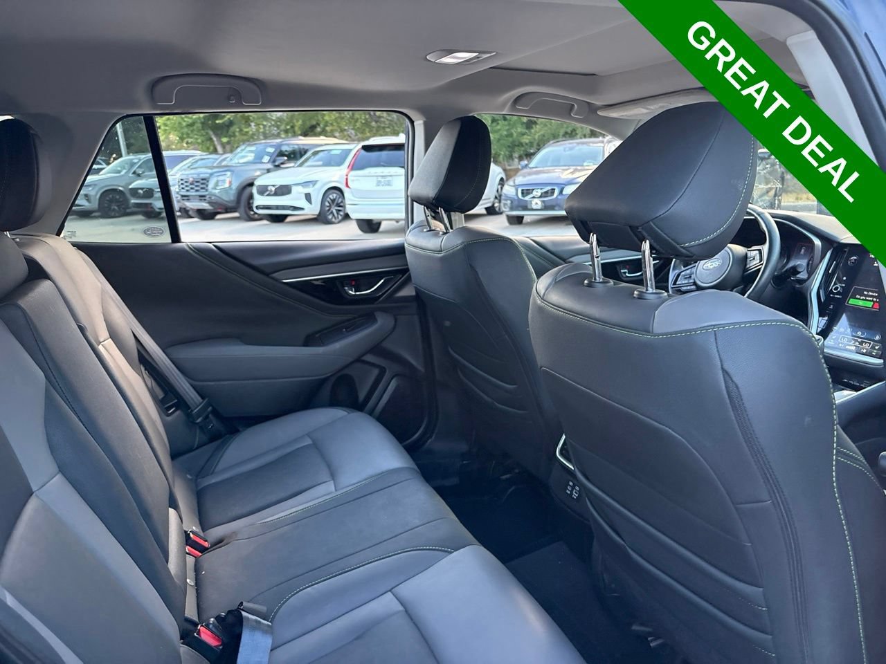 Used 2025 Subaru Outback Onyx Edition AWD/4WD image 12