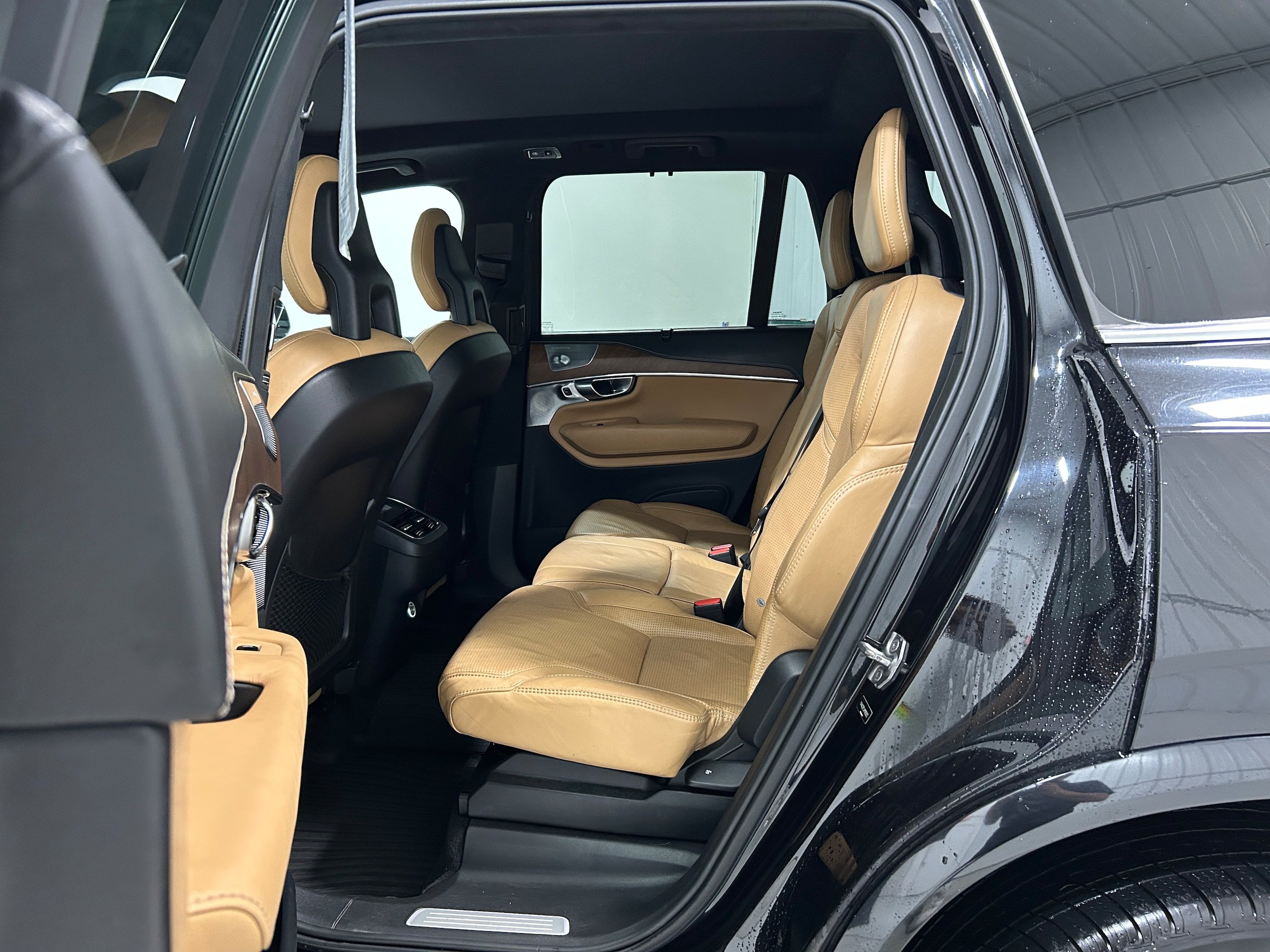 Used 2017 Volvo XC90 T6 Inscription w/ Luxury Package AWD/4WD image 29