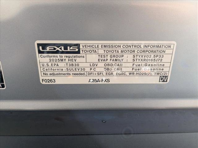 Certified 2025 Lexus ES 300h w/ Premium Package image 24