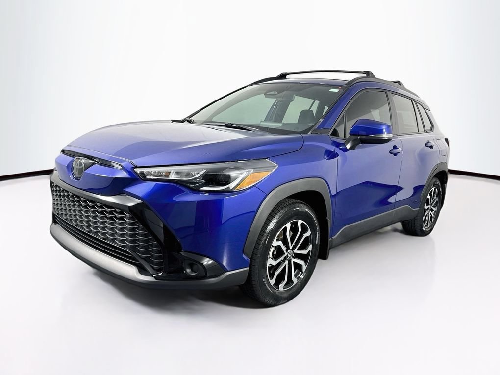 Used 2024 Toyota Corolla Cross AWD Hybrid image 3
