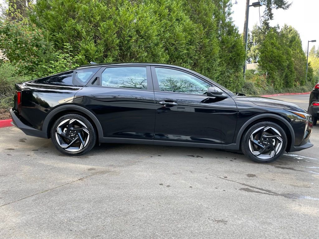 Certified 2025 Kia K4 EX image 3