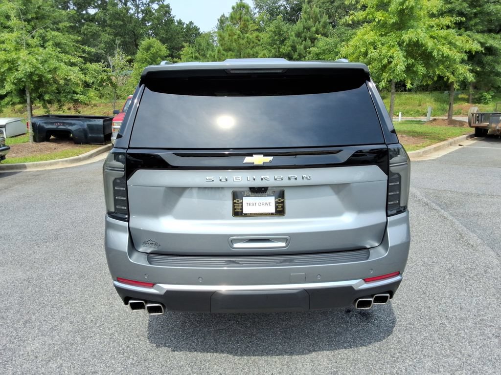 Certified 2026 Chevrolet Suburban High Country AWD/4WD image 6