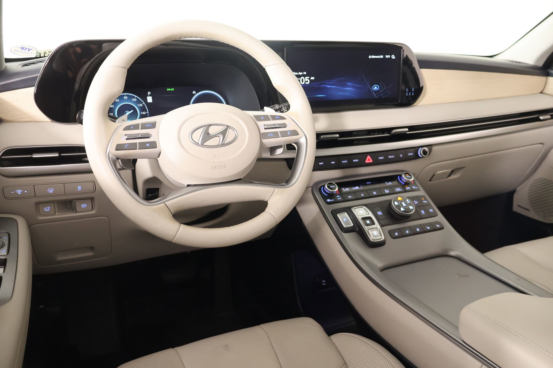 Used 2023 Hyundai Palisade Limited w/ Cargo Package image 2