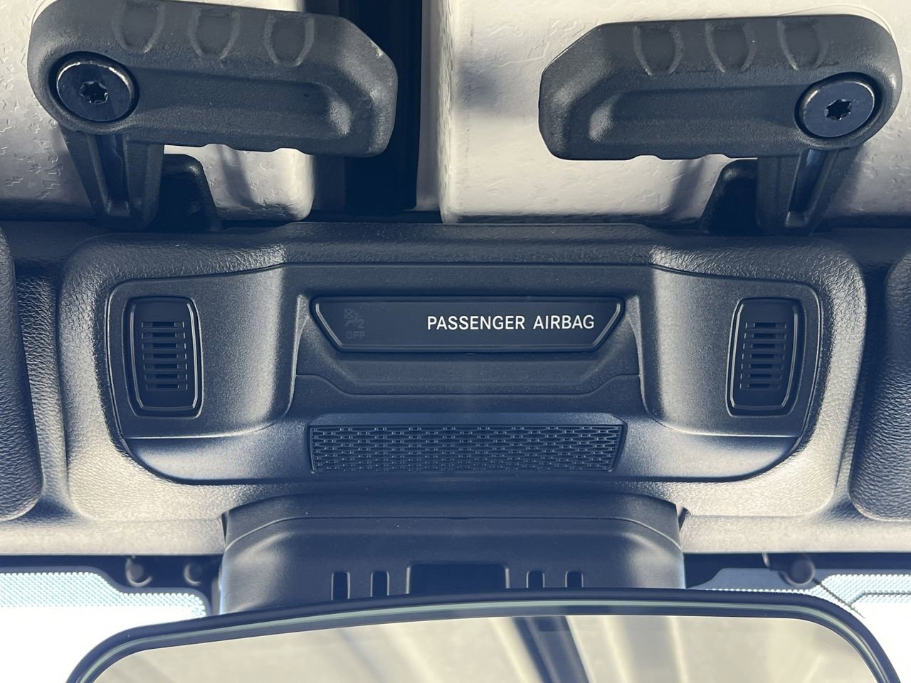 Used 2024 Jeep Wrangler Unlimited image 17