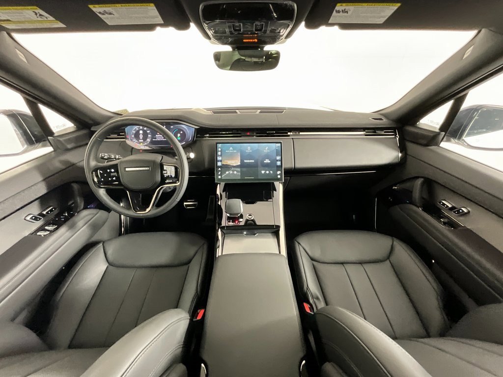 New 2025 Land Rover Range Rover Sport Dynamic SE image 4