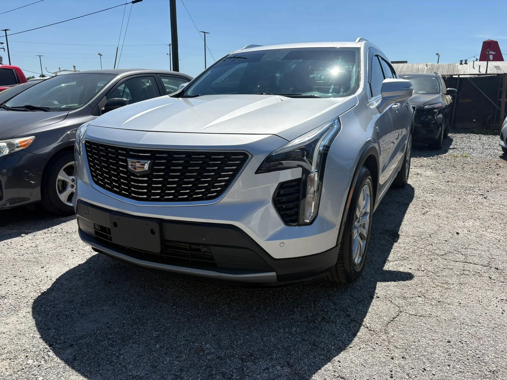 Used 2019 Cadillac XT4 Premium Luxury w/ Enhanced Visibility Package FWD image 3