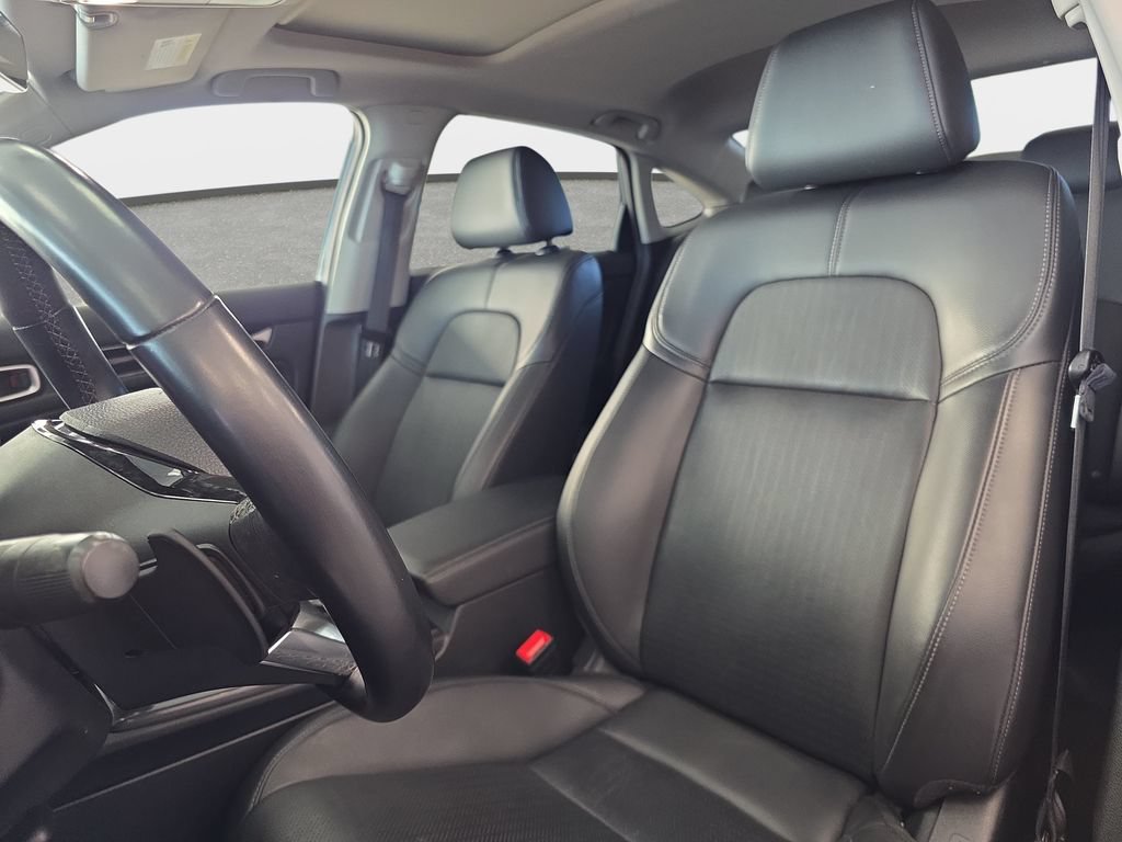 Used 2022 Honda Civic Touring image 12