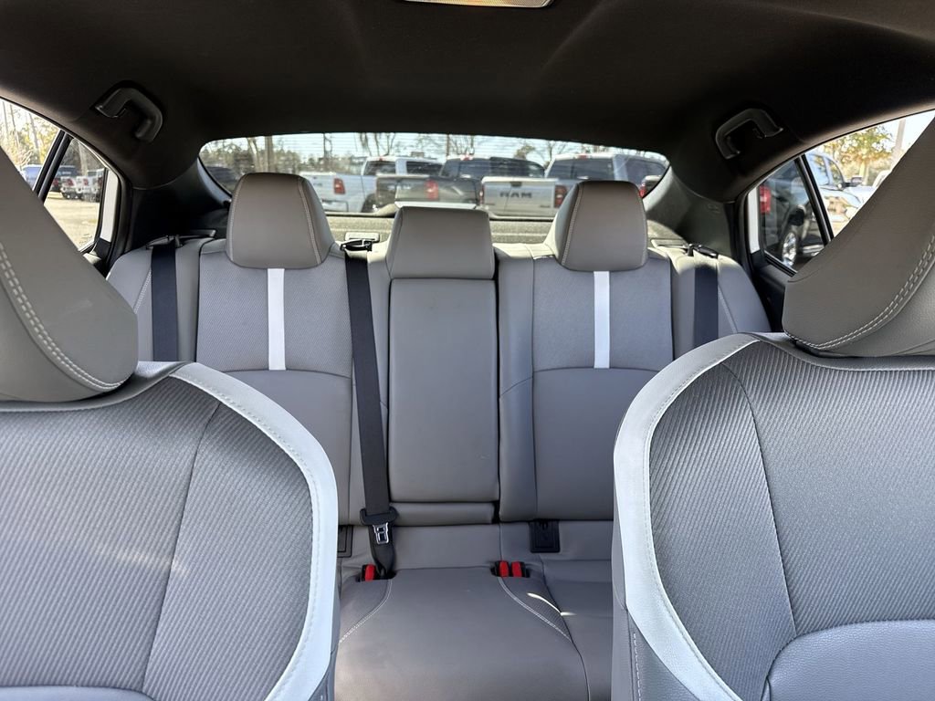 Used 2025 Toyota Camry SE w/ Convenience Package image 23