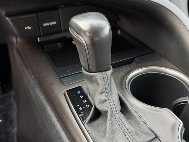 Used 2023 Toyota Camry XSE image 18