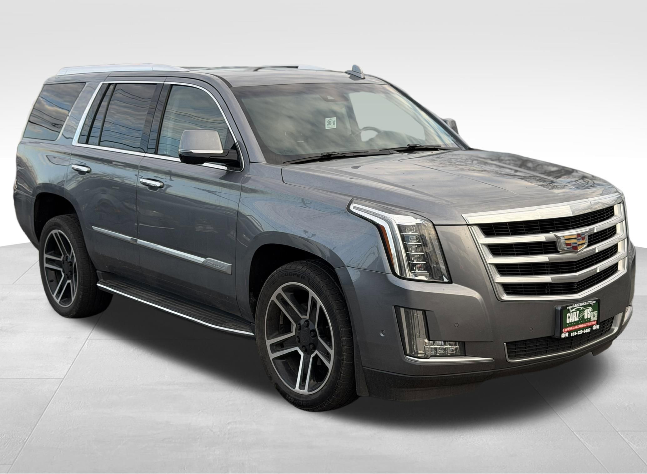Used 2019 Cadillac Escalade Luxury image 3
