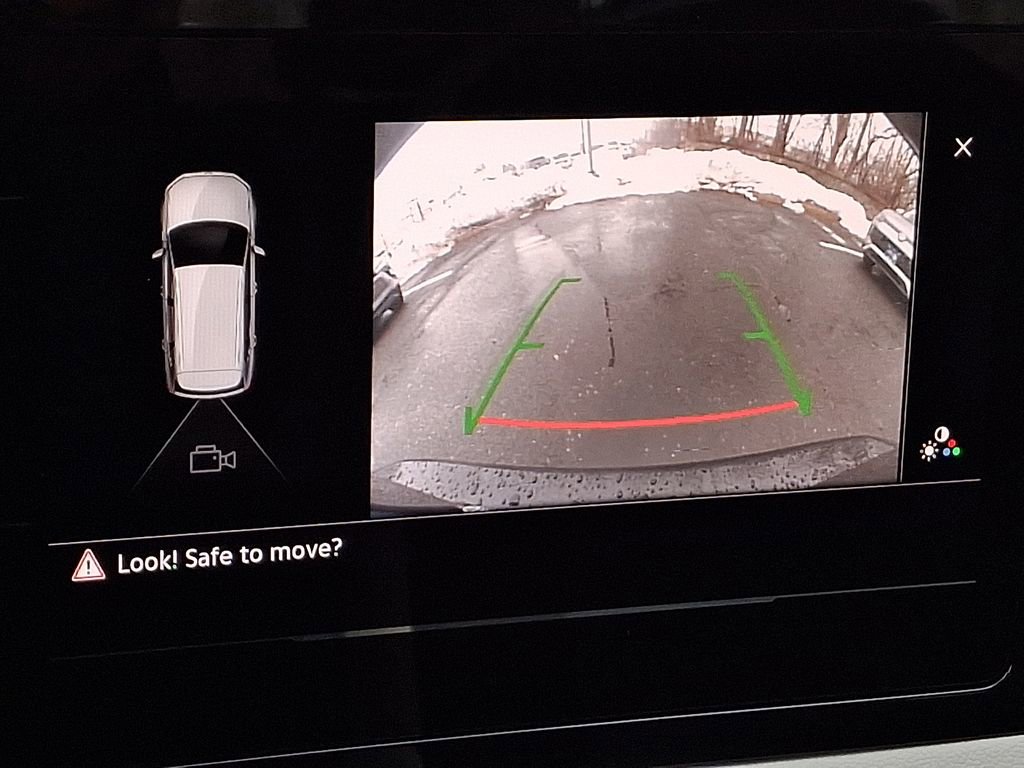 Certified 2025 Volkswagen Taos S image 16