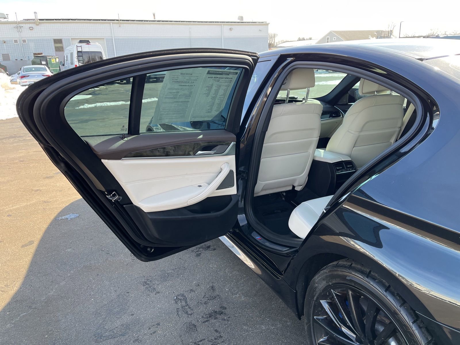 Used 2020 BMW M550i xDrive w/ Premium Package AWD/4WD image 19