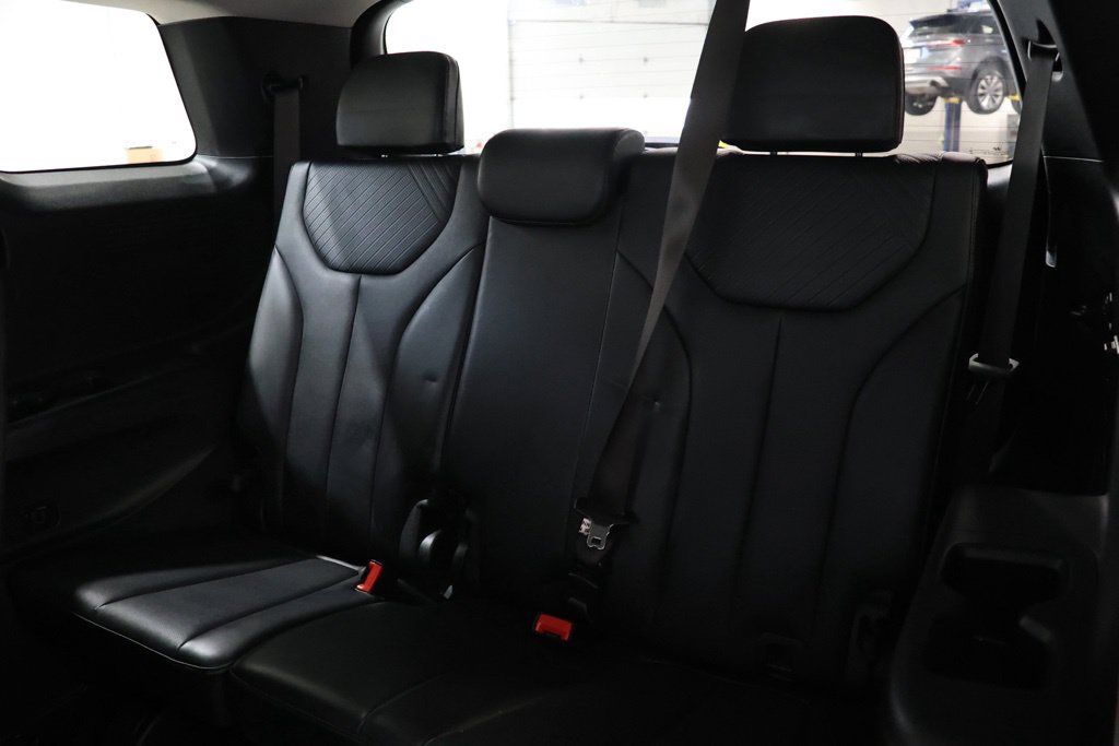 Used 2025 Hyundai Palisade SEL FWD image 33