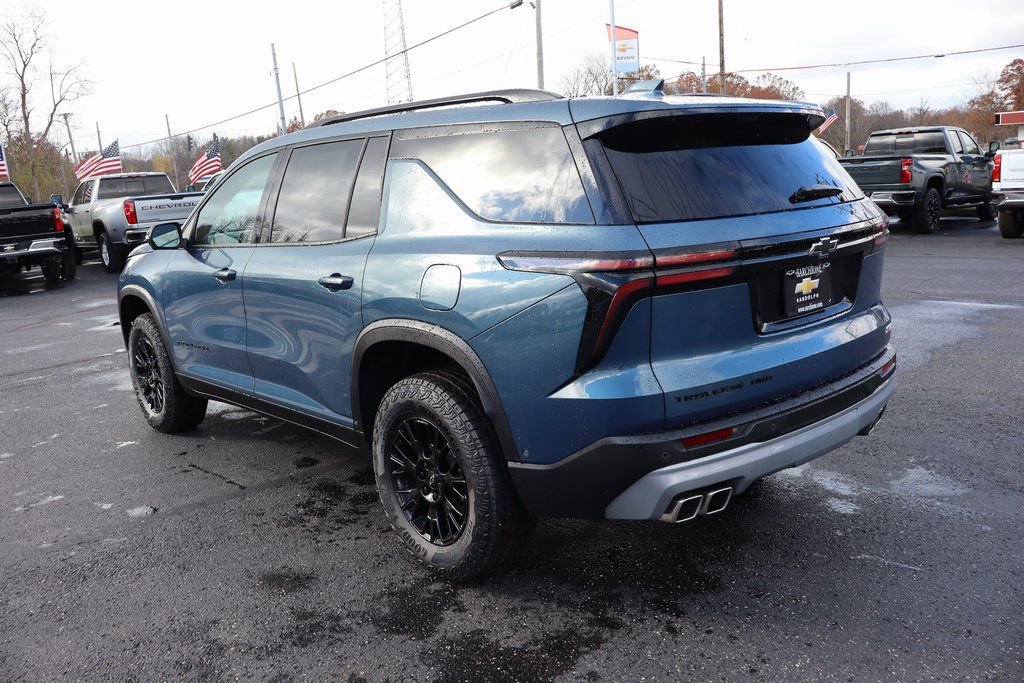 New 2026 Chevrolet Traverse Z71 w/ Enhanced Driving Package image 3