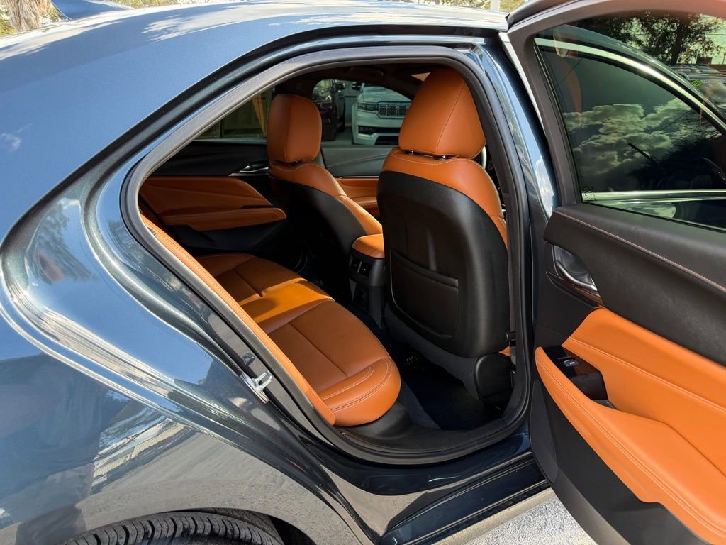 Used 2025 Cadillac CT4 Premium Luxury image 29